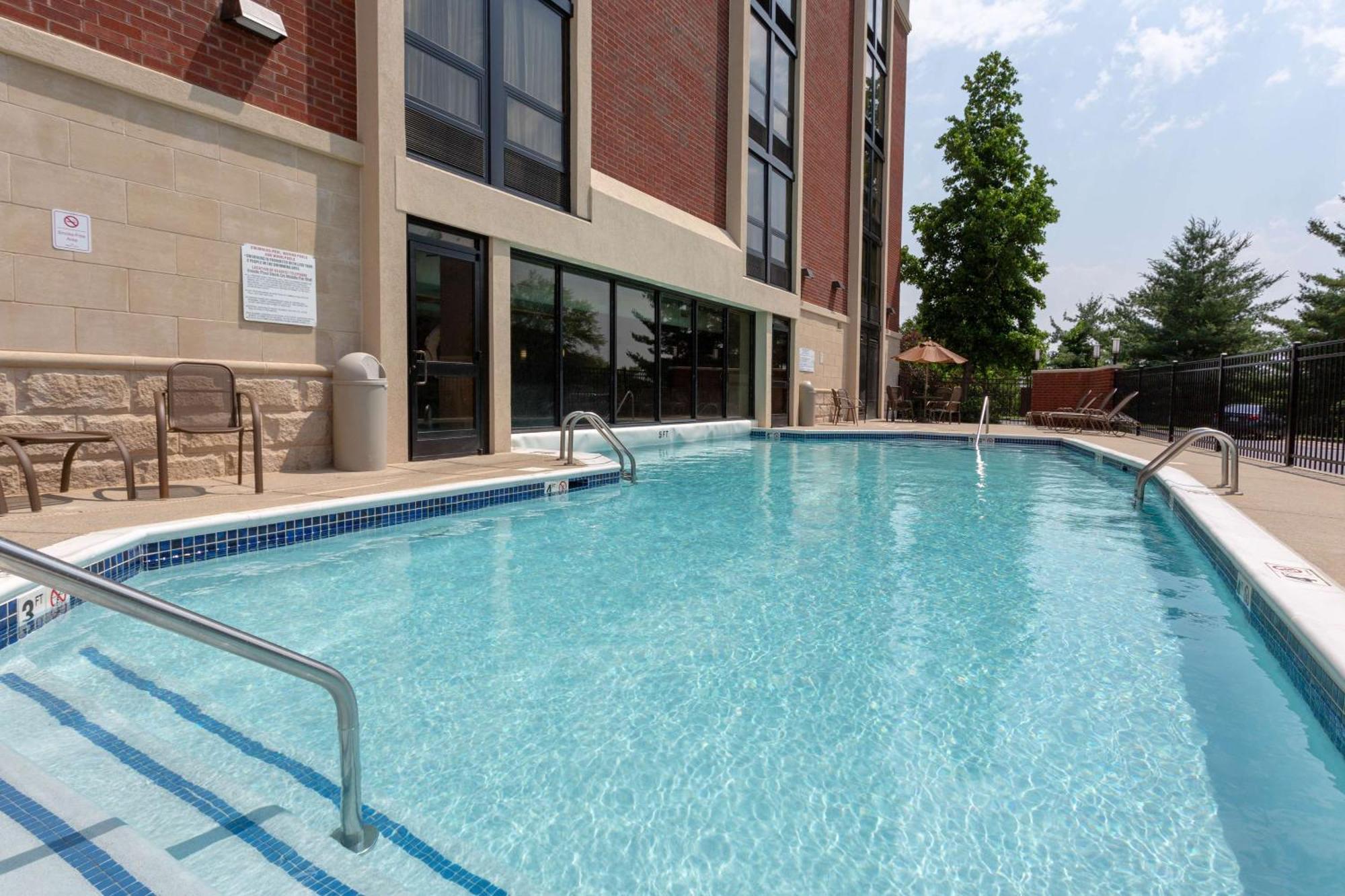 Drury Inn & Suites Nashville Airport Bagian luar foto