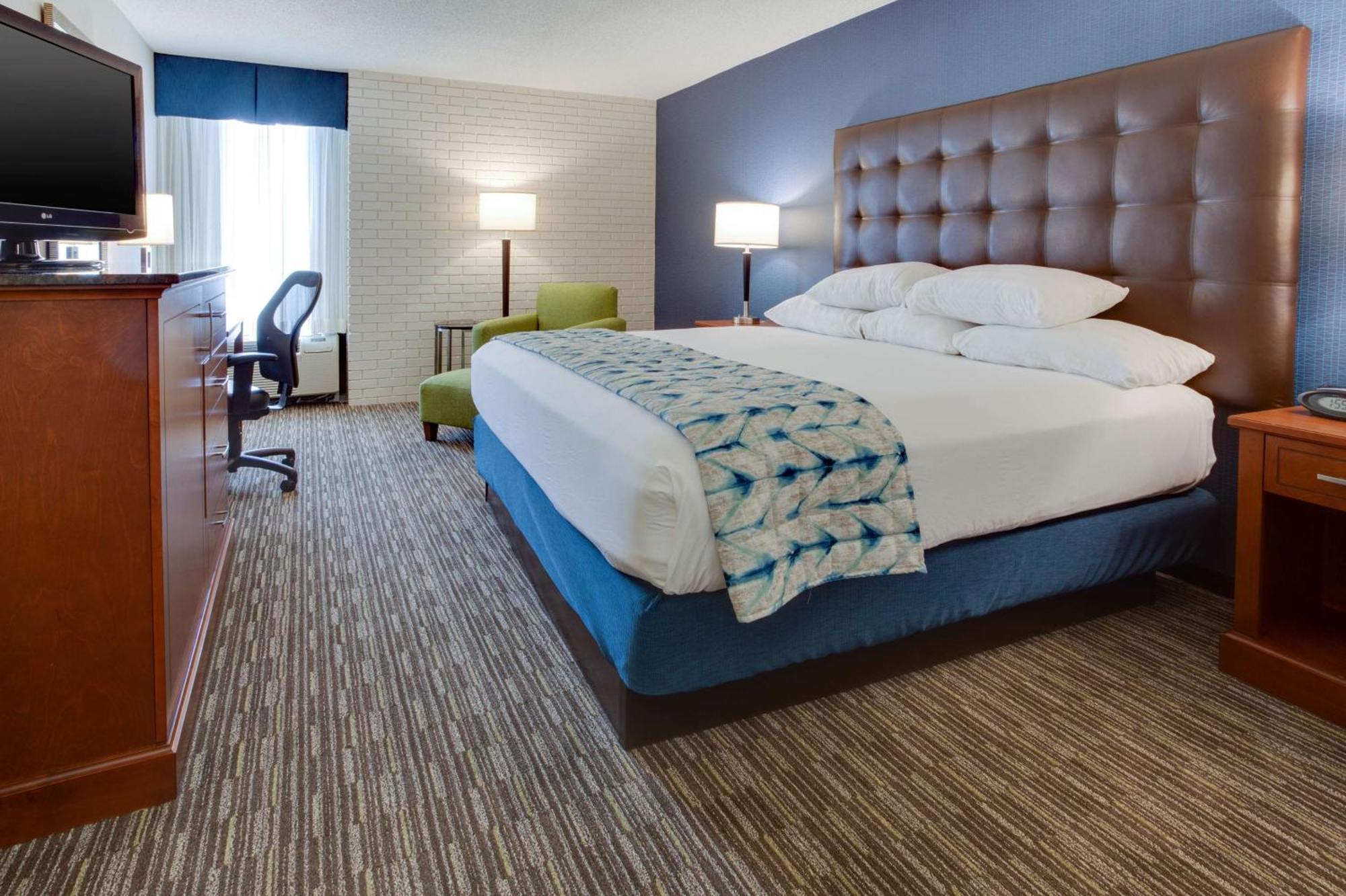 Drury Inn & Suites Nashville Airport Bagian luar foto