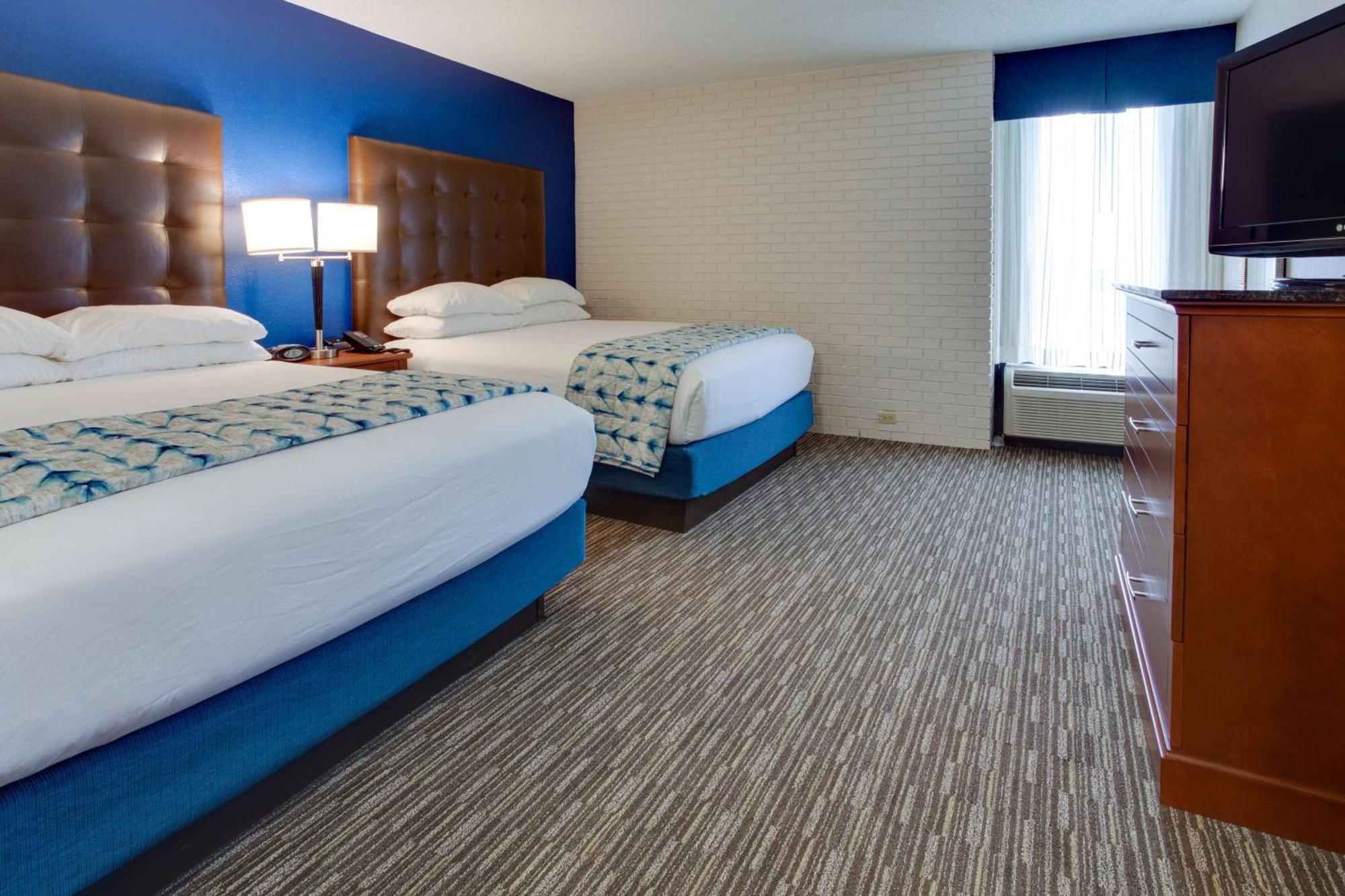 Drury Inn & Suites Nashville Airport Bagian luar foto